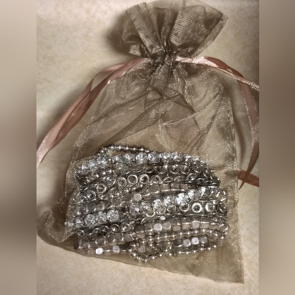 Forever 21 Beaded Stretch Bracelet - Picture 4 of 7